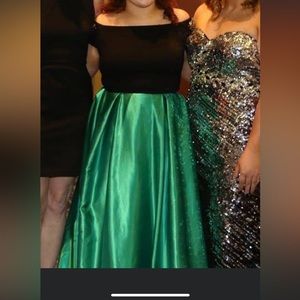 Stunning 2 piece prom dress